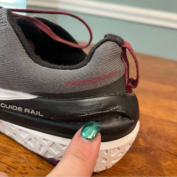 Altra Women’s Paradigm 4.5 gray red ego guide rail running shoes size 9 women’s - Picture 3 of 12